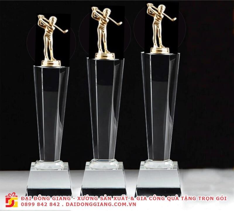 Top mẫu quà tặng doanh nghiệp trao giải cuộc thi ấn tượng 5