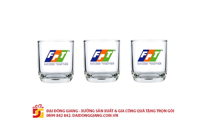 Bo ly thuy tinh in logo truong